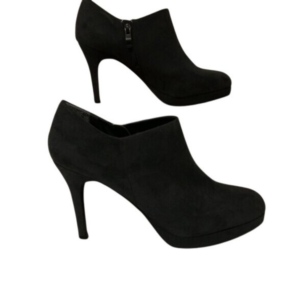Liz Claiborne Dark Gray Suede Ankle Booties With Stiletto Heel Size 9.5